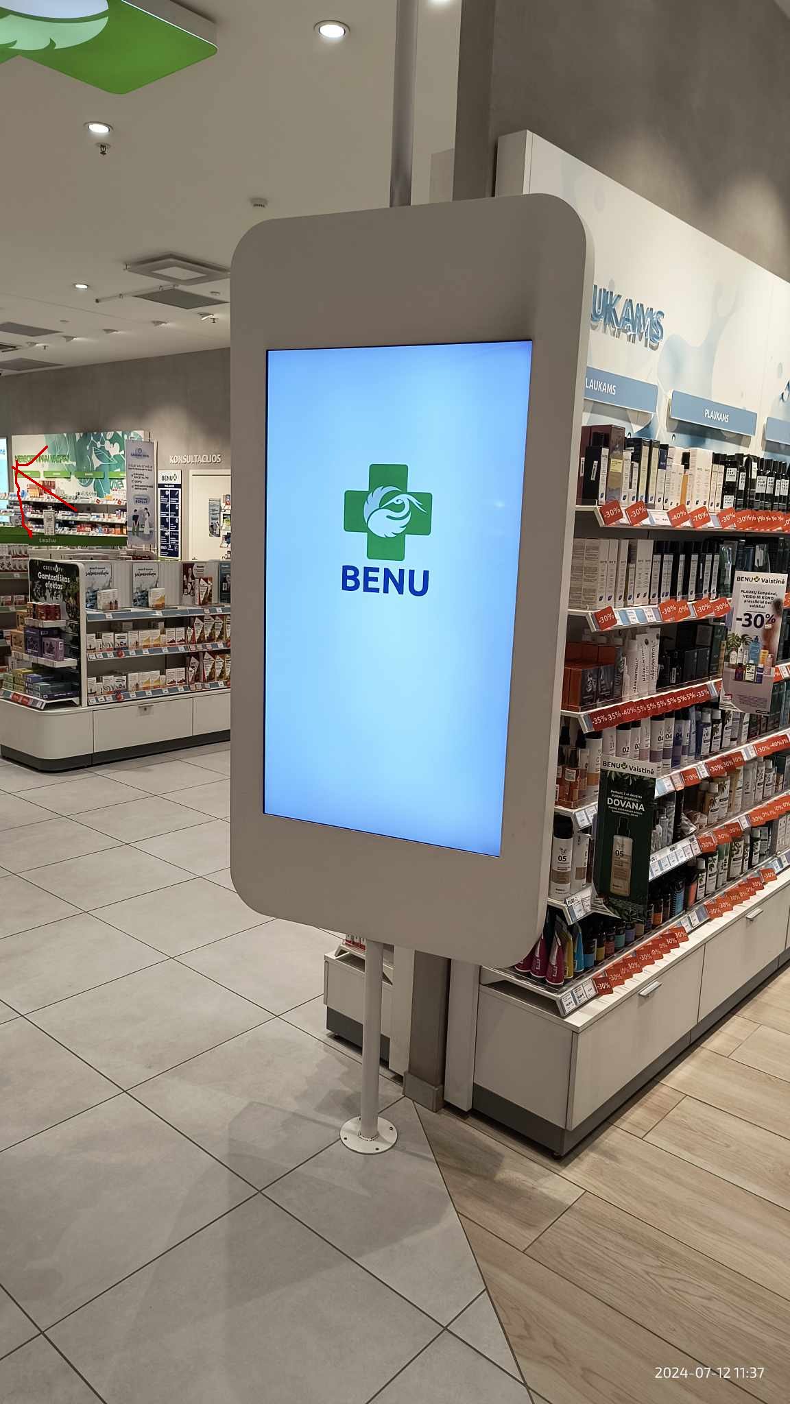 Benu pharmacy · PC Ozas — LCD